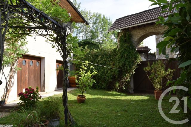 Afficher la photo en grand maison à vendre - 9 pièces - 235.0 m2 - ST VINCENT DE MERCUZE - 38 - RHONE-ALPES - Century 21 Immobilière De La Vallée