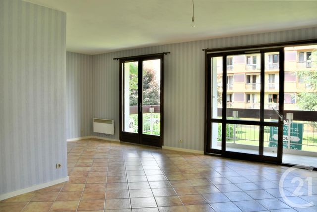 Appartement F3 à louer - 3 pièces - 86.45 m2 - PONTCHARRA - 38 - RHONE-ALPES - Century 21 Immobilière De La Vallée