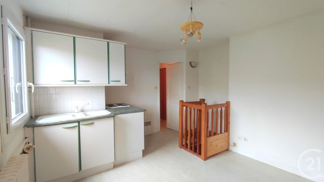 Afficher la photo en grand Appartement T3 à vendre - 3 pièces - 60.99 m2 - ALLEVARD - 38 - RHONE-ALPES - Century 21 Immobilière De La Vallée