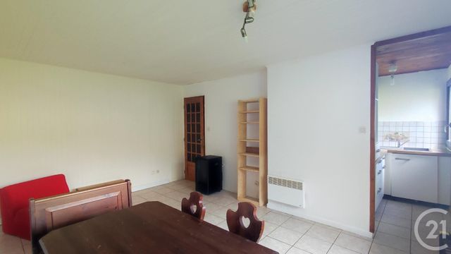 Afficher la photo en grand Appartement T3 à vendre - 3 pièces - 60.99 m2 - ALLEVARD - 38 - RHONE-ALPES - Century 21 Immobilière De La Vallée