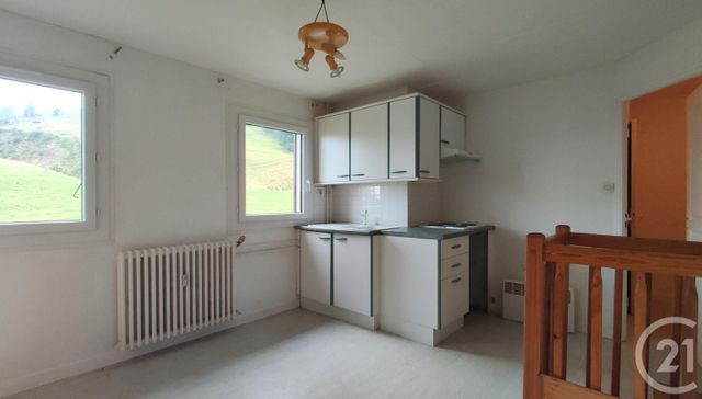 Afficher la photo en grand Appartement T3 à vendre - 3 pièces - 60.99 m2 - ALLEVARD - 38 - RHONE-ALPES - Century 21 Immobilière De La Vallée