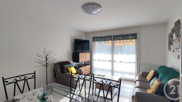 Afficher la photo en grand Appartement F4 à vendre - 4 pièces - 88.73 m2 - PONTCHARRA - 38 - RHONE-ALPES - Century 21 Immobilière De La Vallée