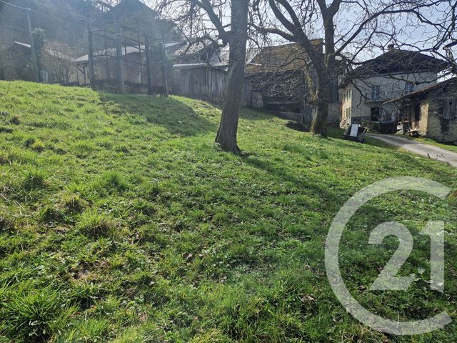 Afficher la photo en grand terrain à vendre - 439.0 m2 - LA TABLE - 73 - RHONE-ALPES - Century 21 Immobilière De La Vallée