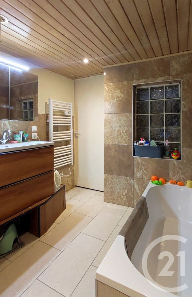 Appartement F3 à vendre - 3 pièces - 57.2 m2 - BARRAUX - 38 - RHONE-ALPES - Century 21 Immobilière De La Vallée