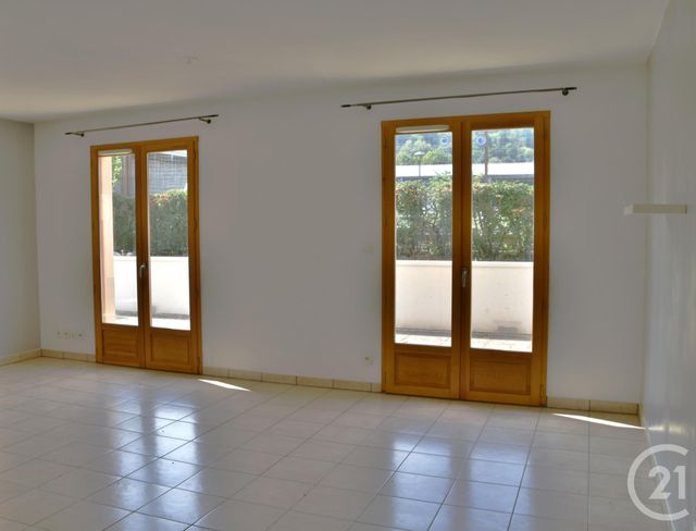 Appartement T3 à louer - 3 pièces - 75.35 m2 - CHAPAREILLAN - 38 - RHONE-ALPES - Century 21 Immobilière De La Vallée