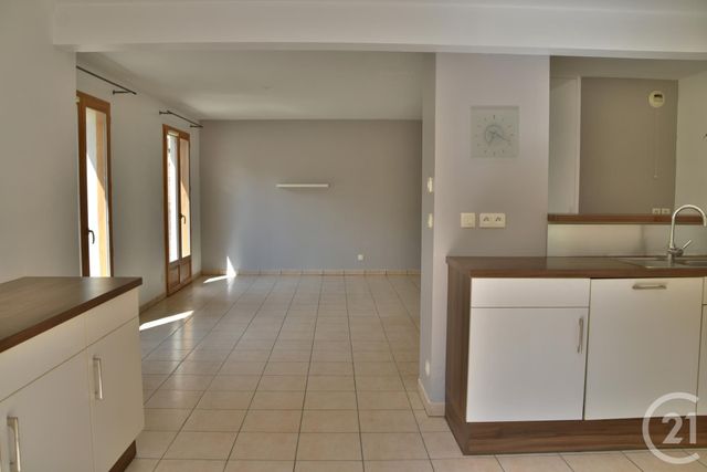 Appartement T3 à louer - 3 pièces - 75.35 m2 - CHAPAREILLAN - 38 - RHONE-ALPES - Century 21 Immobilière De La Vallée