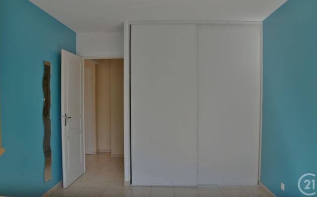 Appartement T3 à louer - 3 pièces - 75.35 m2 - CHAPAREILLAN - 38 - RHONE-ALPES - Century 21 Immobilière De La Vallée