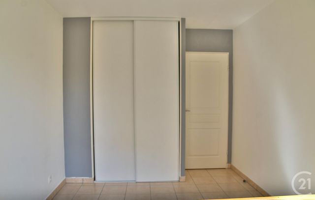 Appartement T3 à louer - 3 pièces - 75.35 m2 - CHAPAREILLAN - 38 - RHONE-ALPES - Century 21 Immobilière De La Vallée