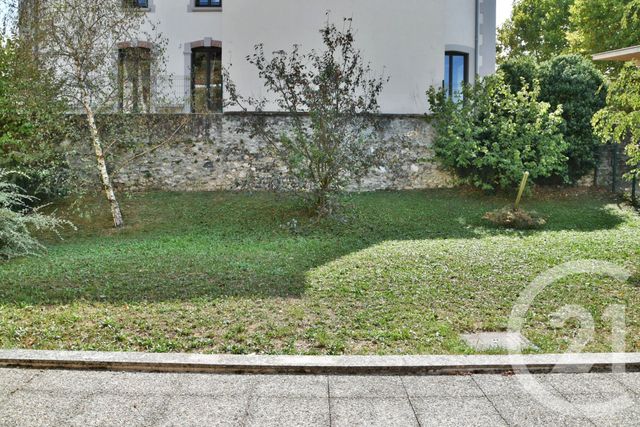 Appartement T3 à louer - 3 pièces - 75.35 m2 - CHAPAREILLAN - 38 - RHONE-ALPES - Century 21 Immobilière De La Vallée