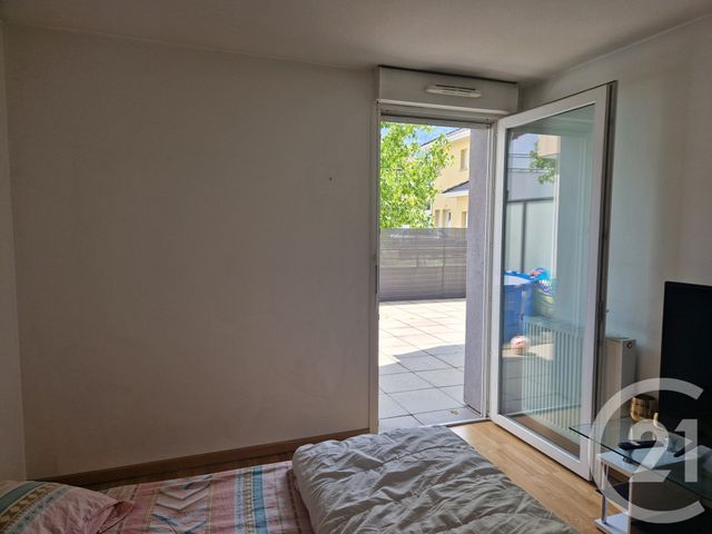 Afficher la photo en grand Appartement T3 à vendre - 3 pièces - 66.28 m2 - PONTCHARRA - 38 - RHONE-ALPES - Century 21 Immobilière De La Vallée