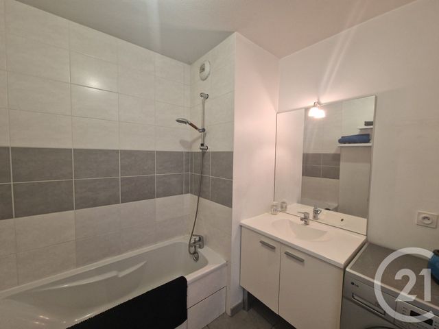 Afficher la photo en grand Appartement T3 à vendre - 3 pièces - 66.28 m2 - PONTCHARRA - 38 - RHONE-ALPES - Century 21 Immobilière De La Vallée