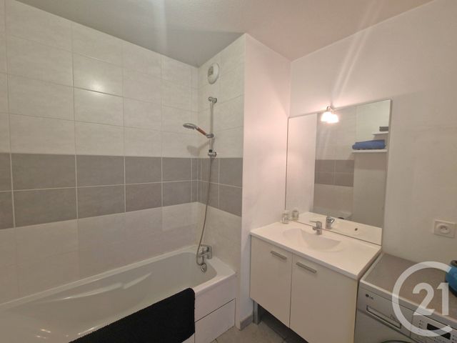 Appartement T3 à vendre - 3 pièces - 66.28 m2 - PONTCHARRA - 38 - RHONE-ALPES - Century 21 Immobilière De La Vallée