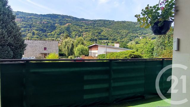 Afficher la photo en grand Appartement F3 bis à vendre - 3 pièces - 97.68 m2 - ALLEVARD - 38 - RHONE-ALPES - Century 21 Immobilière De La Vallée