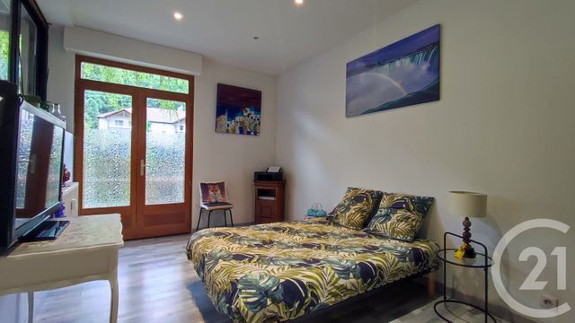 Afficher la photo en grand Appartement F3 bis à vendre - 3 pièces - 97.68 m2 - ALLEVARD - 38 - RHONE-ALPES - Century 21 Immobilière De La Vallée