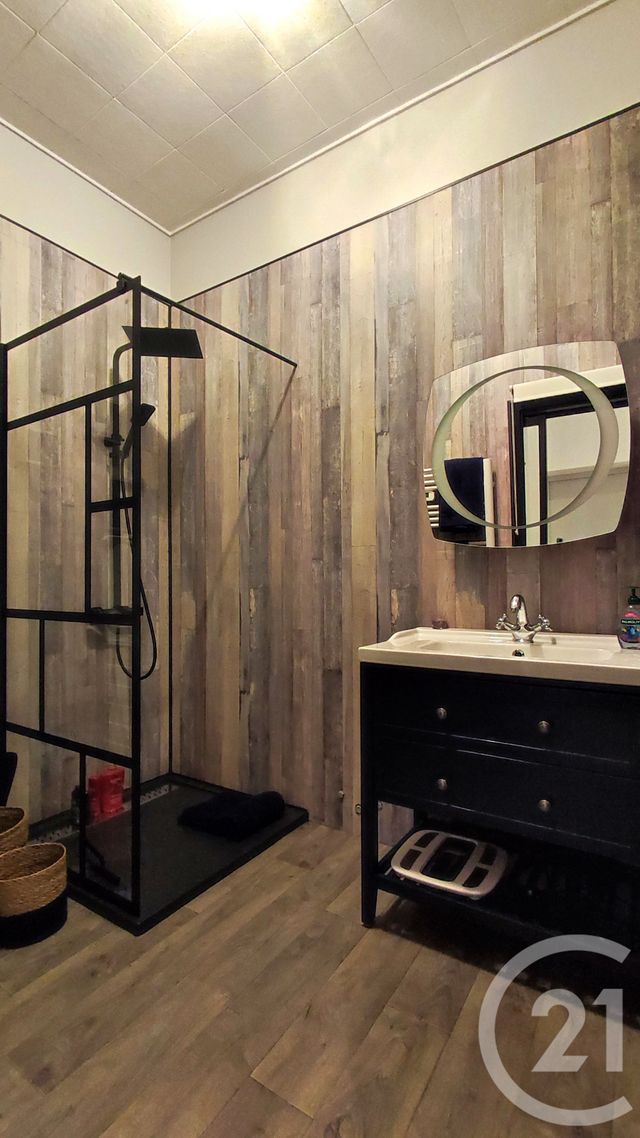 Afficher la photo en grand Appartement F3 bis à vendre - 3 pièces - 97.68 m2 - ALLEVARD - 38 - RHONE-ALPES - Century 21 Immobilière De La Vallée