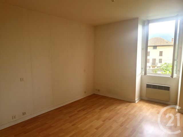 Appartement T3 à vendre - 3 pièces - 88.92 m2 - PONTCHARRA - 38 - RHONE-ALPES - Century 21 Immobilière De La Vallée