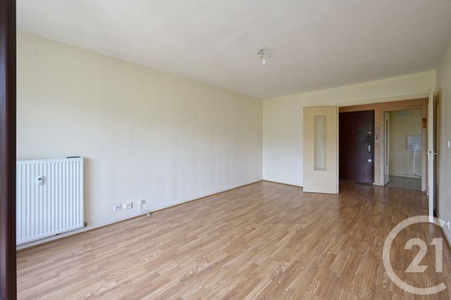 Appartement T3 à vendre - 3 pièces - 65.16 m2 - MONTMELIAN - 73 - RHONE-ALPES - Century 21 Immobilière De La Vallée