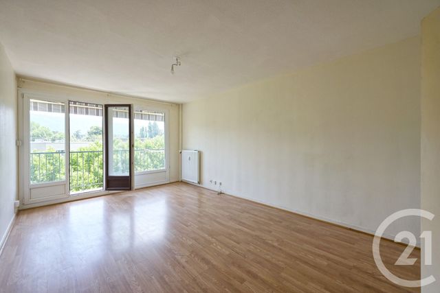 Appartement T3 à vendre - 3 pièces - 65.16 m2 - MONTMELIAN - 73 - RHONE-ALPES - Century 21 Immobilière De La Vallée