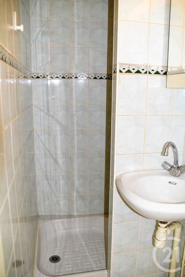 Appartement T1 à louer - 1 pièce - 29.82 m2 - ALLEVARD - 38 - RHONE-ALPES - Century 21 Immobilière De La Vallée