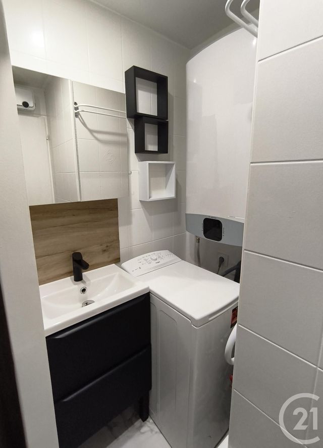 Appartement T2 à louer - 2 pièces - 36.55 m2 - ALLEVARD - 38 - RHONE-ALPES - Century 21 Immobilière De La Vallée