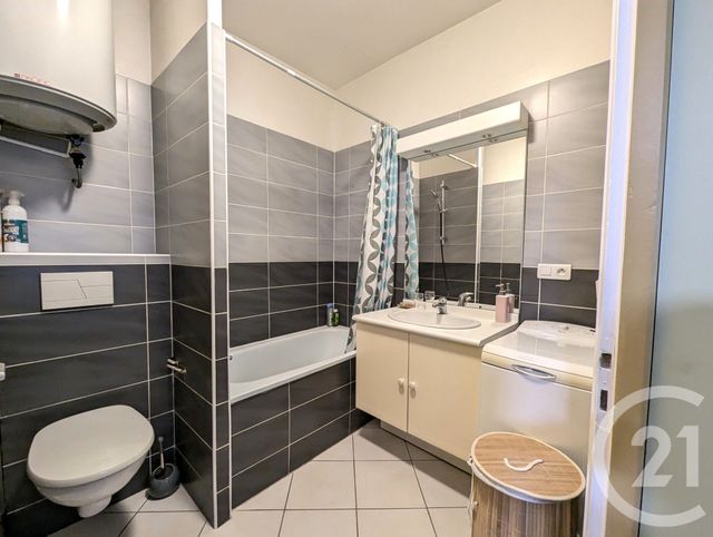 Appartement T1 à vendre - 1 pièce - 27.94 m2 - ALLEVARD - 38 - RHONE-ALPES - Century 21 Immobilière De La Vallée