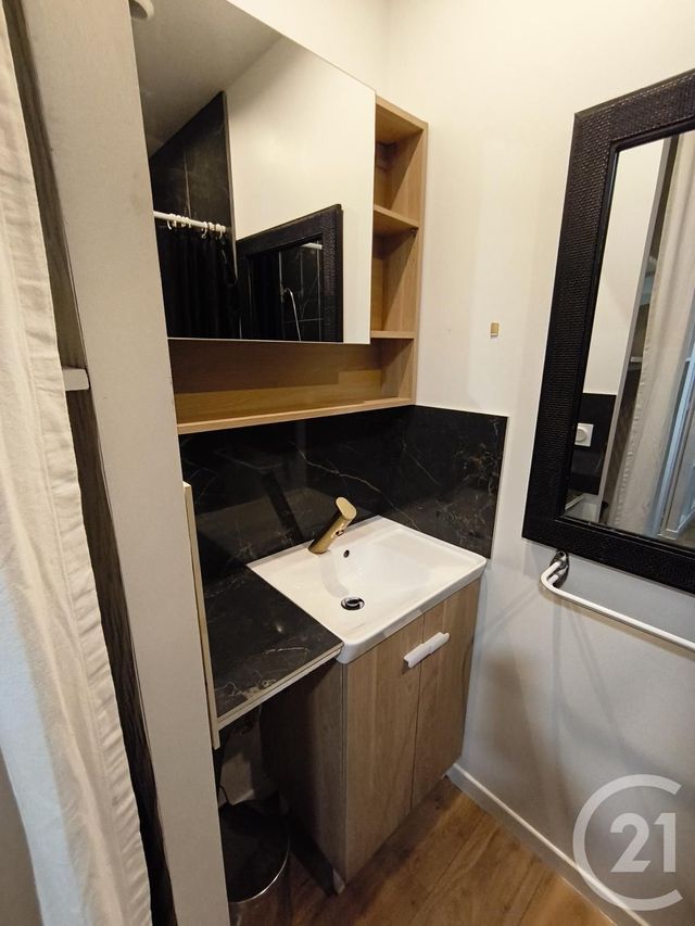 Appartement T2 à louer - 2 pièces - 30.2 m2 - ALLEVARD - 38 - RHONE-ALPES - Century 21 Immobilière De La Vallée