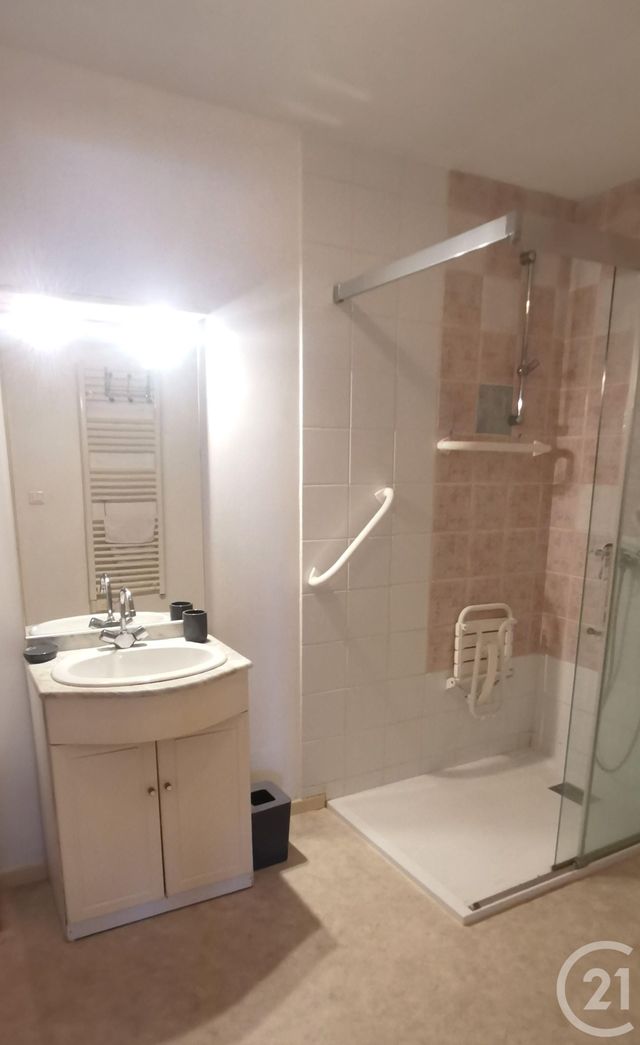 Appartement T2 à louer - 2 pièces - 53.0 m2 - LE TOUVET - 38 - RHONE-ALPES - Century 21 Immobilière De La Vallée