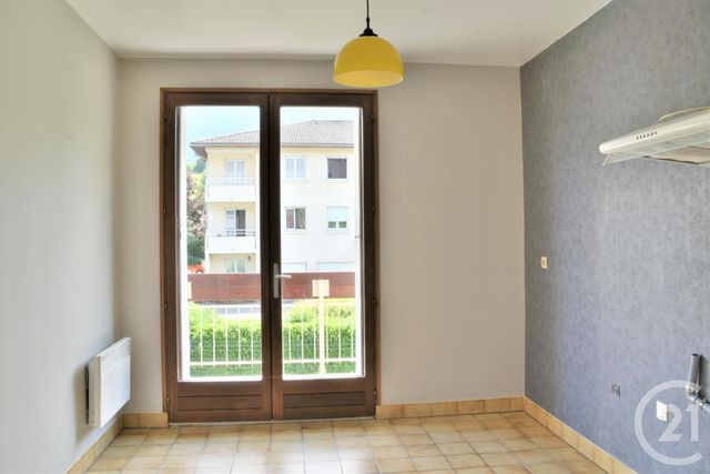Appartement F3 à louer - 3 pièces - 86.45 m2 - PONTCHARRA - 38 - RHONE-ALPES - Century 21 Immobilière De La Vallée