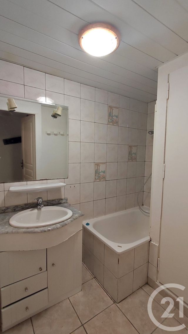 Appartement T3 à vendre - 3 pièces - 60.99 m2 - ALLEVARD - 38 - RHONE-ALPES - Century 21 Immobilière De La Vallée