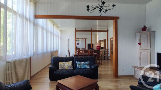 Appartement T5 à vendre - 5 pièces - 154.2 m2 - ALLEVARD - 38 - RHONE-ALPES - Century 21 Immobilière De La Vallée