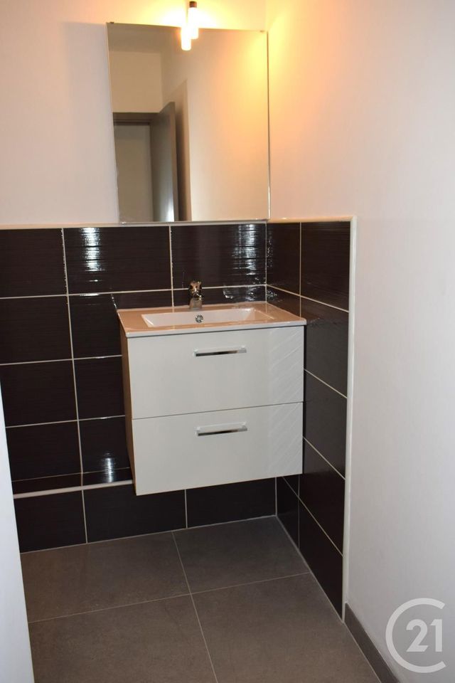 Appartement F3 à louer - 3 pièces - 53.9 m2 - PONTCHARRA - 38 - RHONE-ALPES - Century 21 Immobilière De La Vallée