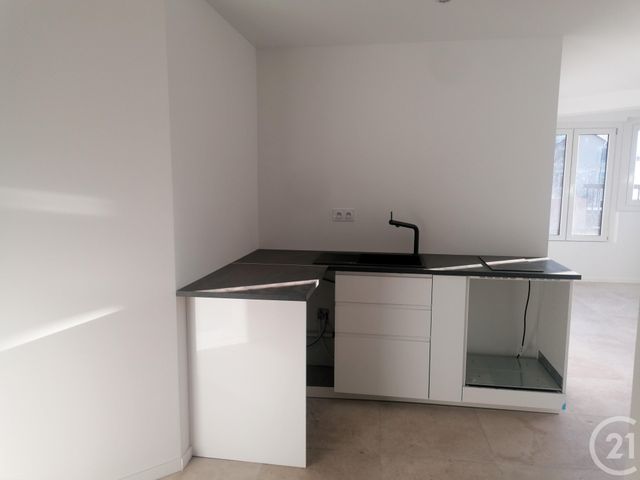 Appartement T2 à louer - 2 pièces - 52.2 m2 - PONTCHARRA - 38 - RHONE-ALPES - Century 21 Immobilière De La Vallée