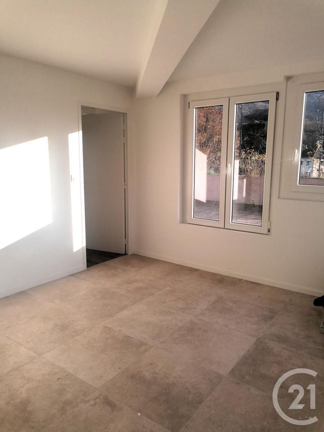 Appartement T2 à louer - 2 pièces - 52.2 m2 - PONTCHARRA - 38 - RHONE-ALPES - Century 21 Immobilière De La Vallée