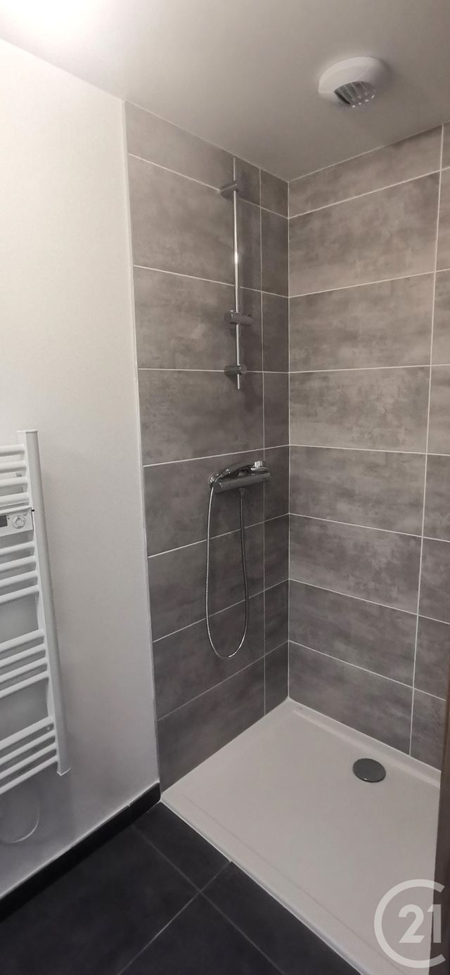 Appartement T2 à louer - 2 pièces - 33.7 m2 - PONTCHARRA - 38 - RHONE-ALPES - Century 21 Immobilière De La Vallée