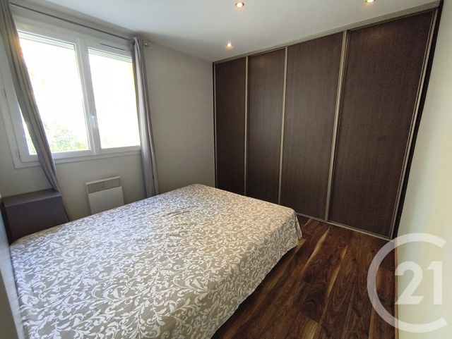 Appartement T3 à louer - 3 pièces - 63.8 m2 - FROGES - 38 - RHONE-ALPES - Century 21 Immobilière De La Vallée