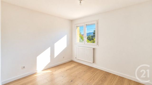 maison à vendre - 6 pièces - 139.0 m2 - PONTCHARRA - 38 - RHONE-ALPES - Century 21 Immobilière De La Vallée